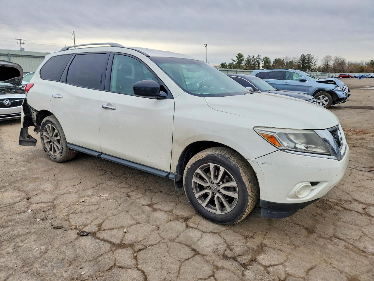 2014 NISSAN PATHFINDER SV