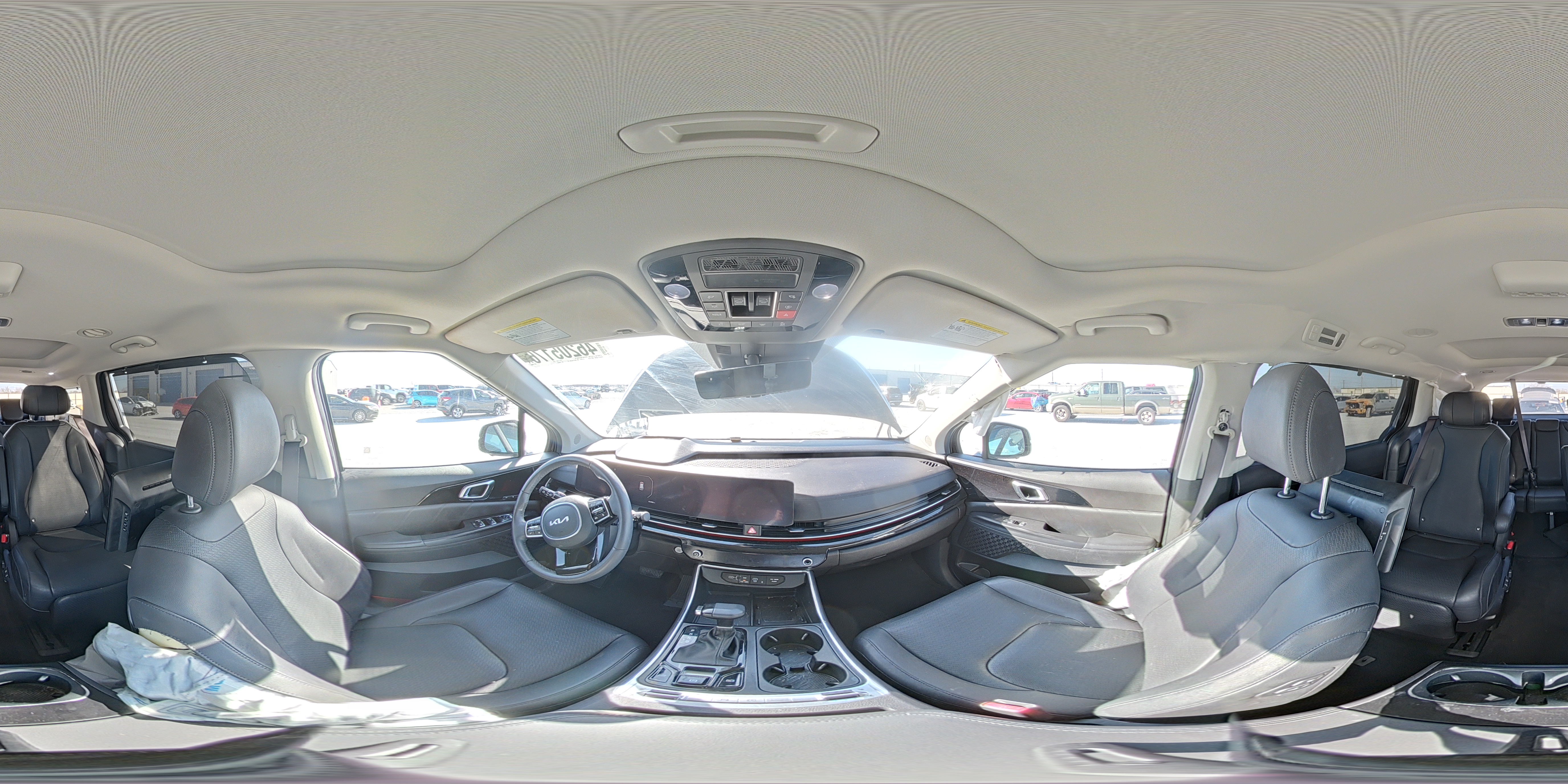KIA CARNIVAL 2025 — 15