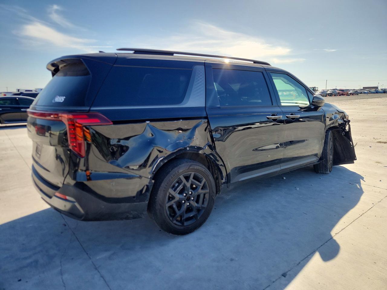 KIA CARNIVAL 2025 — 4