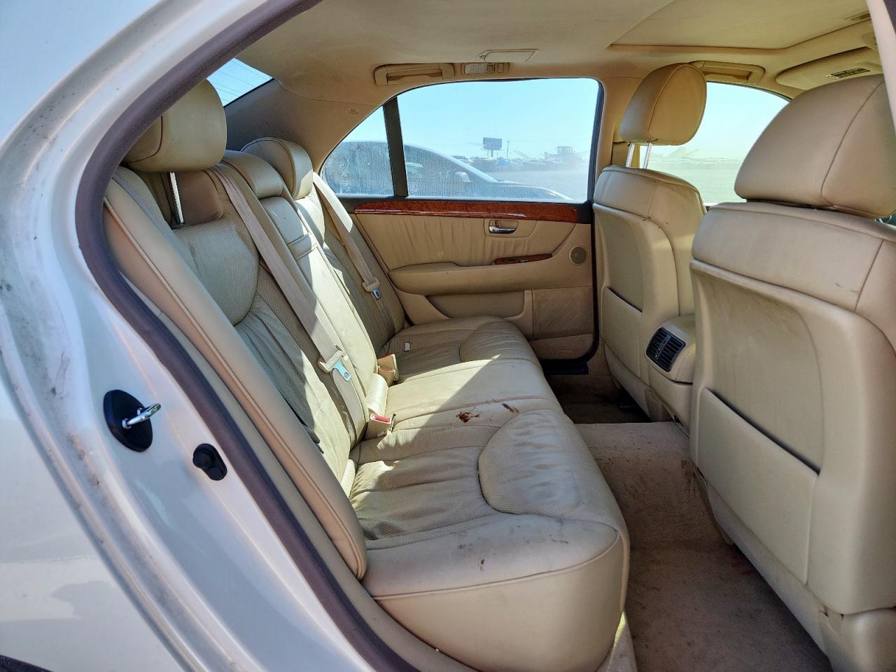 LEXUS LS 2004 — 11