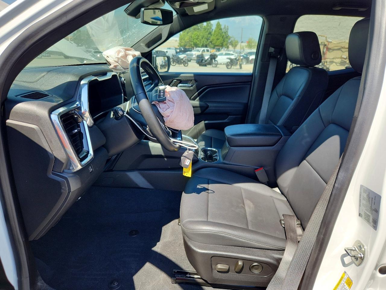 GMC CANYON 2024 — 8
