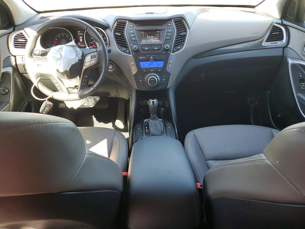 HYUNDAI SANTA FE 2016 — 9