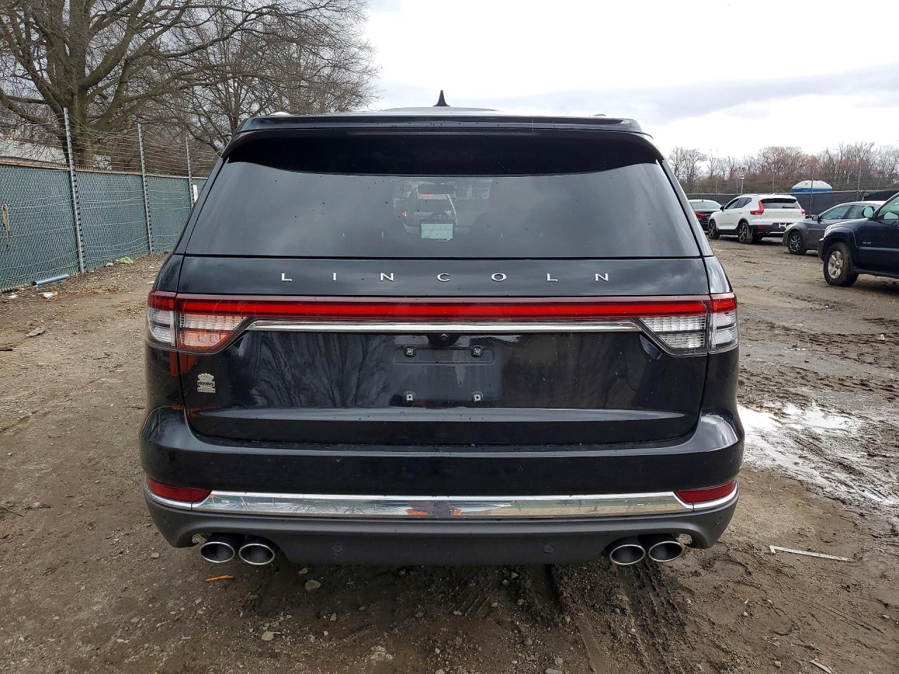 LINCOLN AVIATOR 2024 — 7