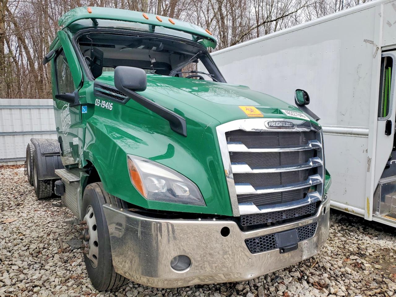 2020 FREIGHTLINER CASCADIA 126