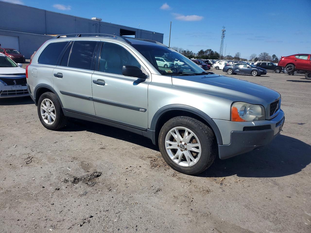 2005 VOLVO XC90 T6