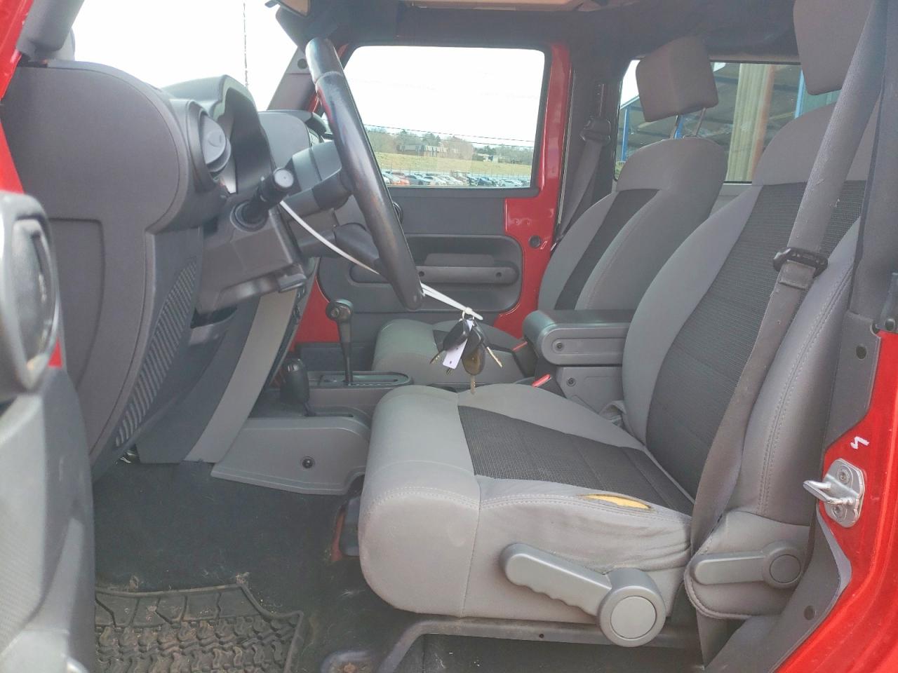 JEEP WRANGLER 2010 — 8