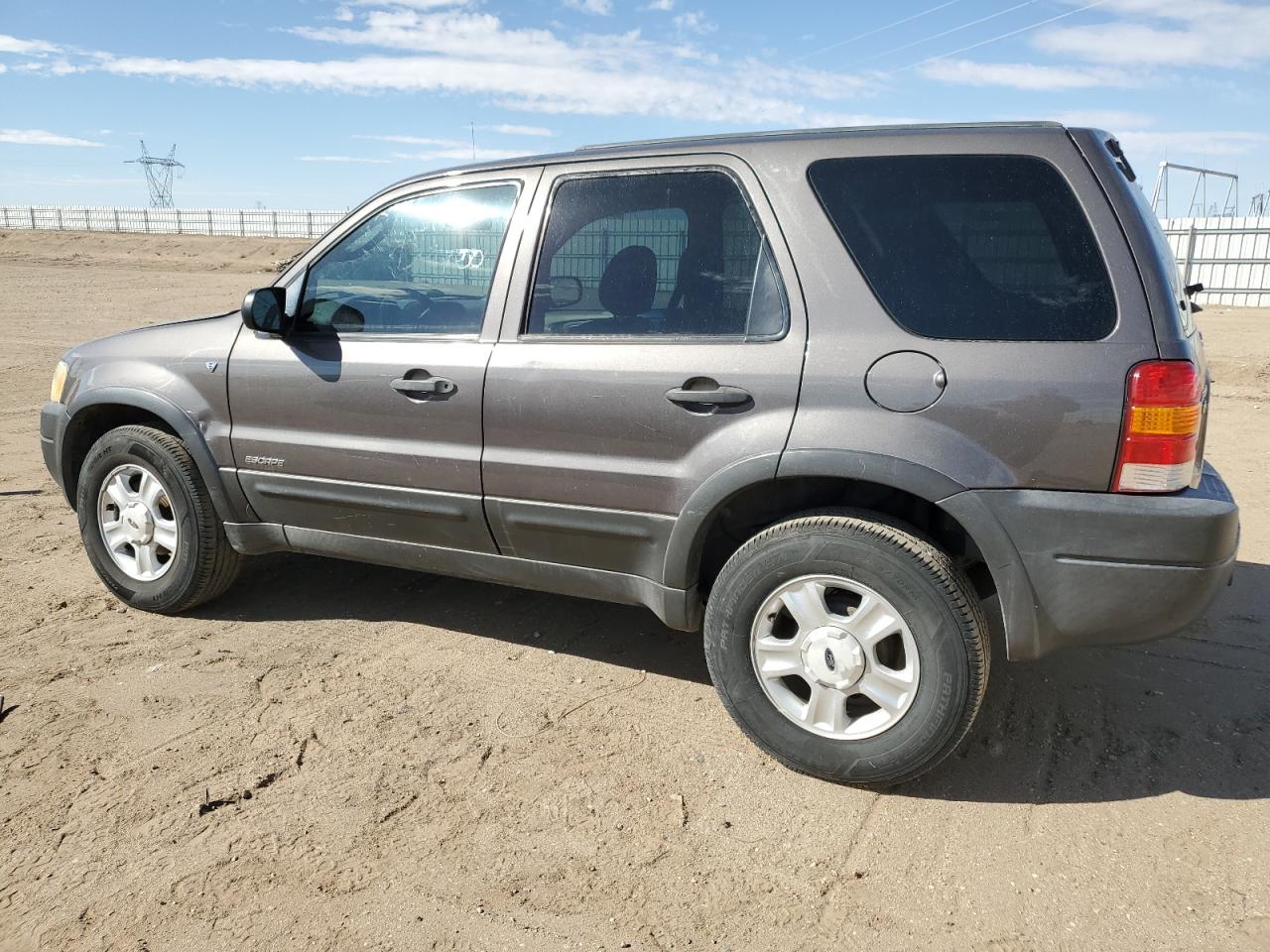 FORD ESCAPE 2002 — 3