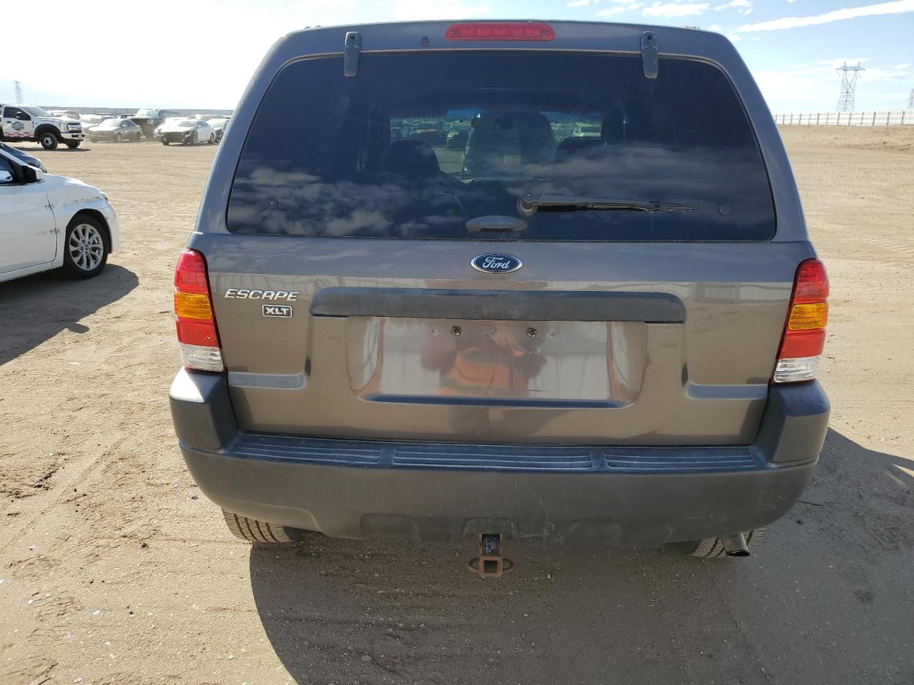 FORD ESCAPE 2002 — 7