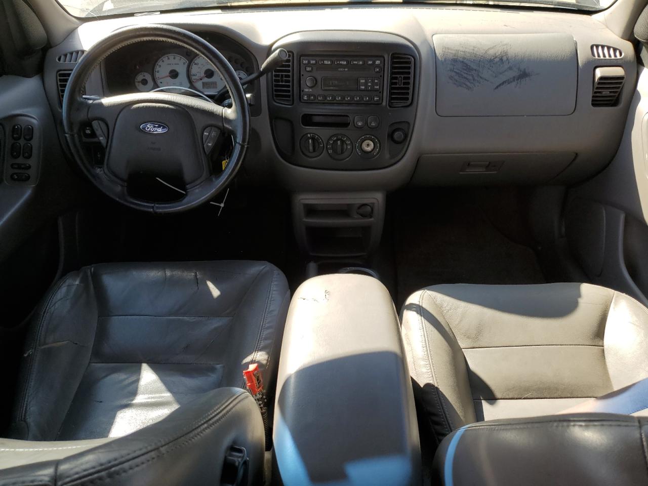 FORD ESCAPE 2002 — 9
