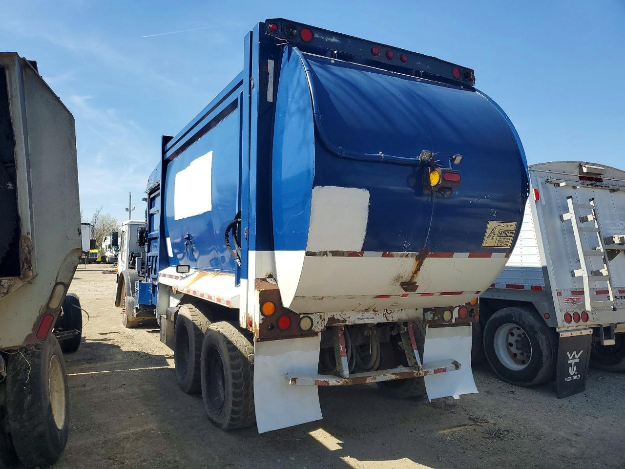Mack LEU613 2010 — 4
