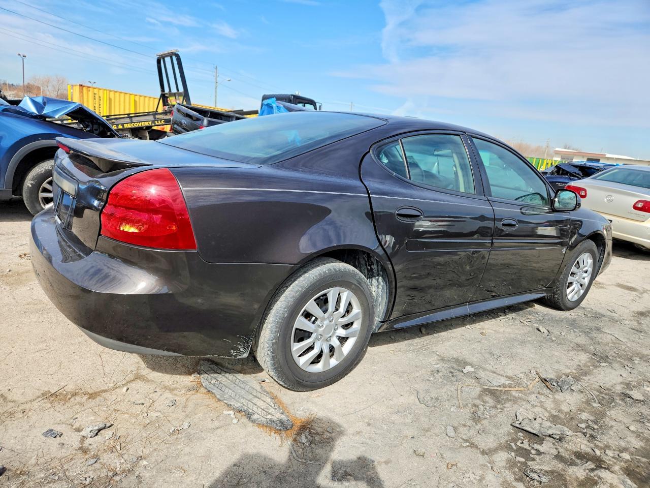 PONTIAC GRAND PRIX 2008 — 4