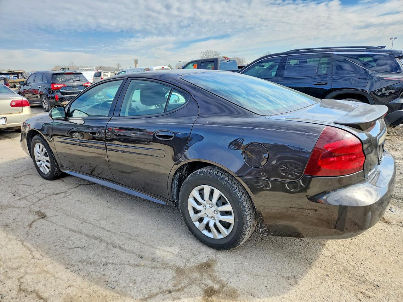 PONTIAC GRAND PRIX 2008 — 3