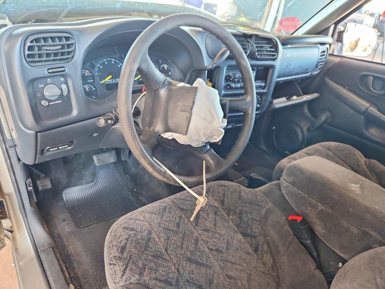 GMC SONOMA 2001 — 9