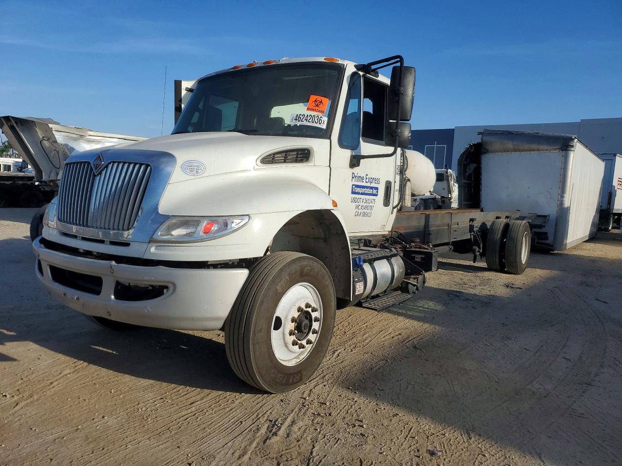 INTERNATIONAL 4000 2016 — 2