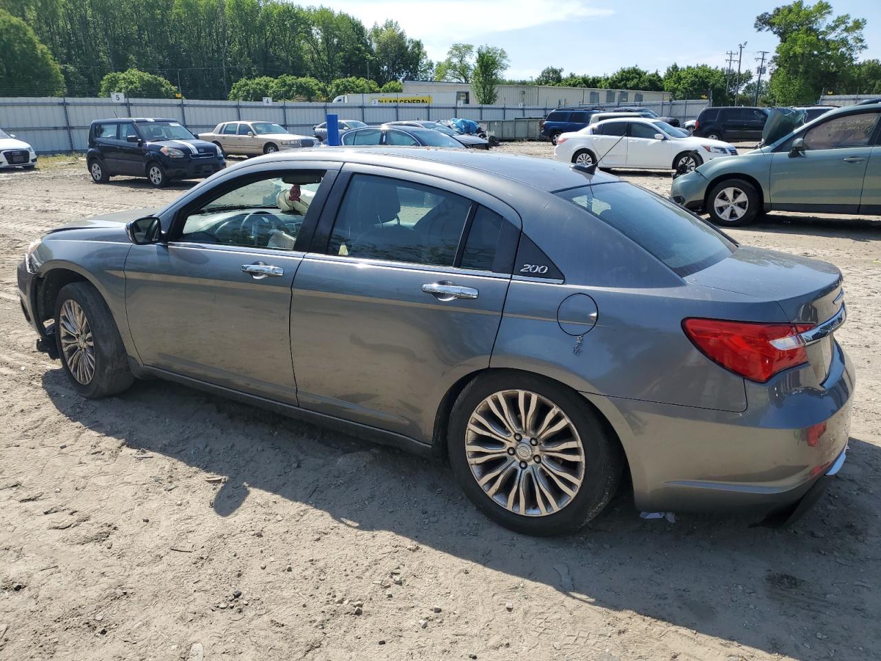 CHRYSLER 200 2012 — 3
