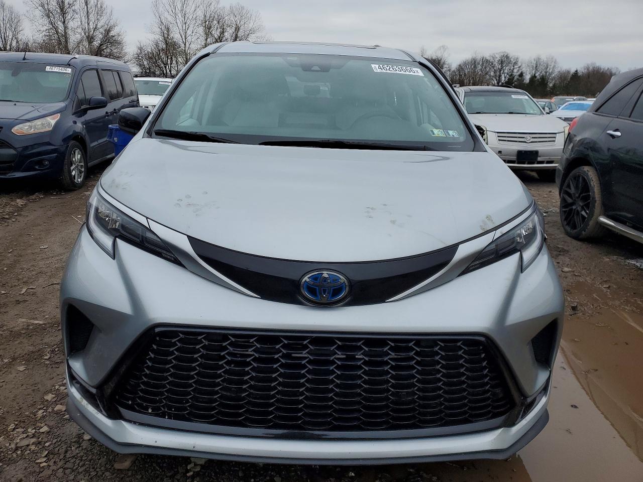 TOYOTA SIENNA 2021 — 6
