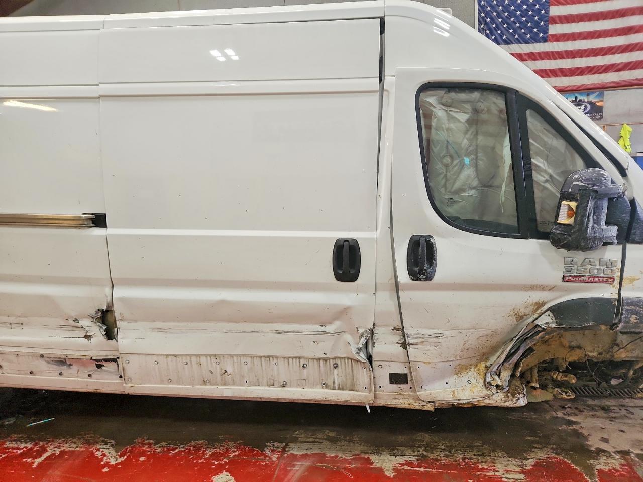 RAM PROMASTER 3500 2014 — 11