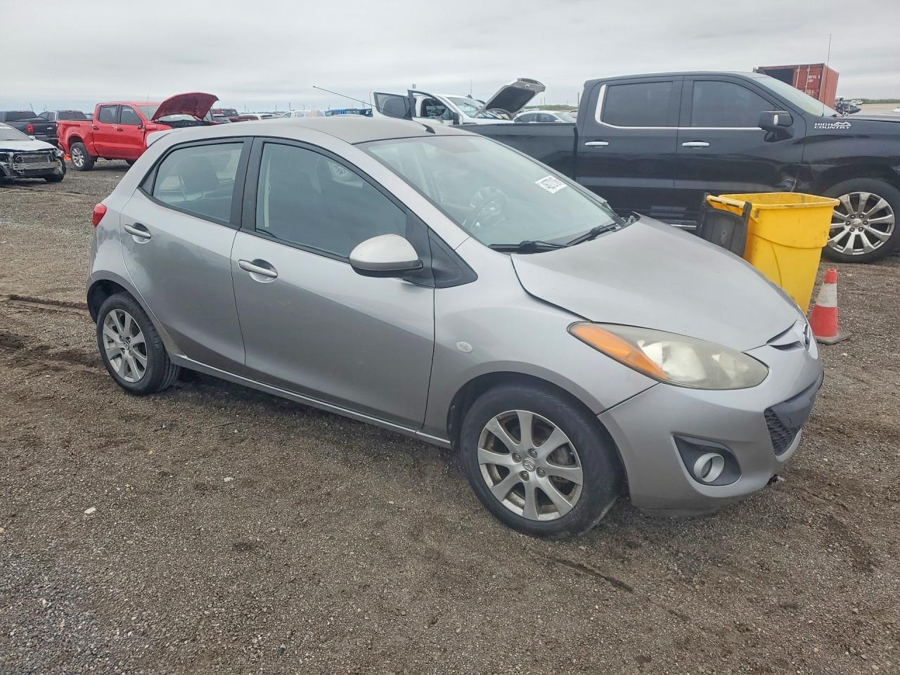 MAZDA MAZDA2 2012 — 5