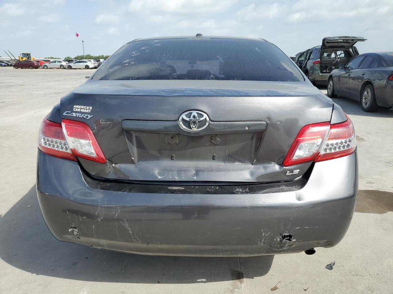 TOYOTA CAMRY 2011 — 7