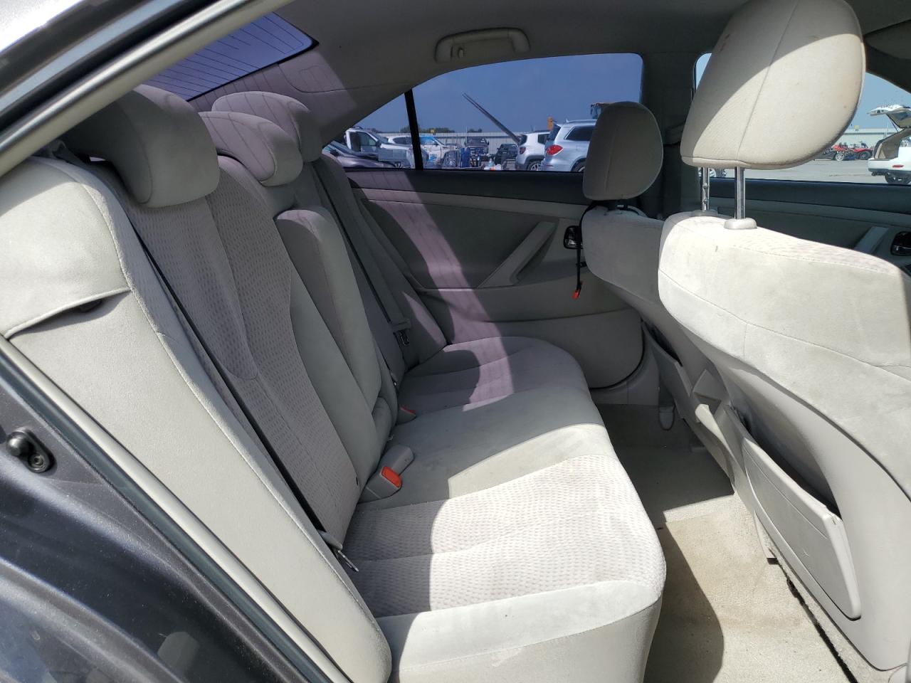 TOYOTA CAMRY 2011 — 11