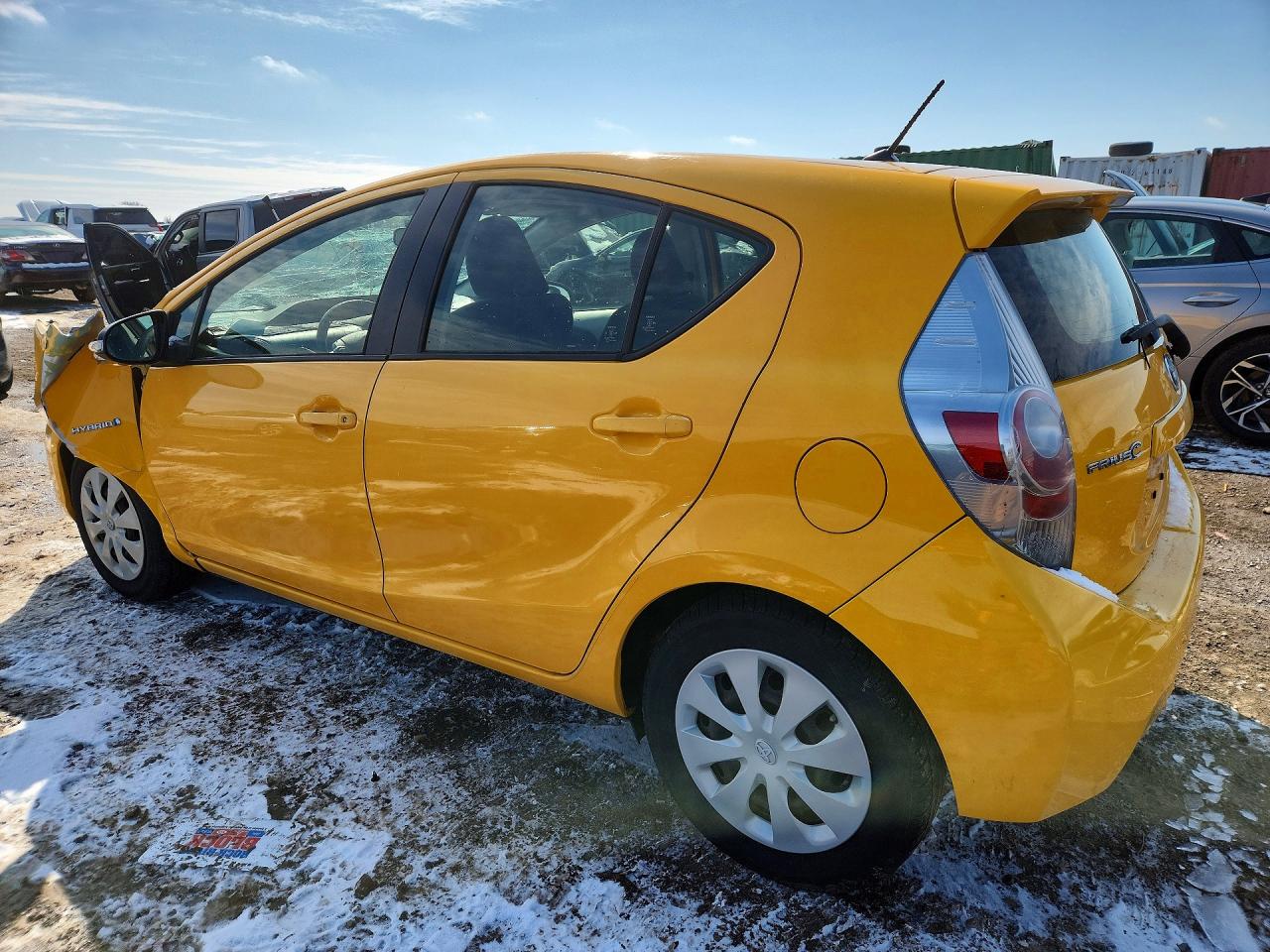 TOYOTA PRIUS C 2014 — 3