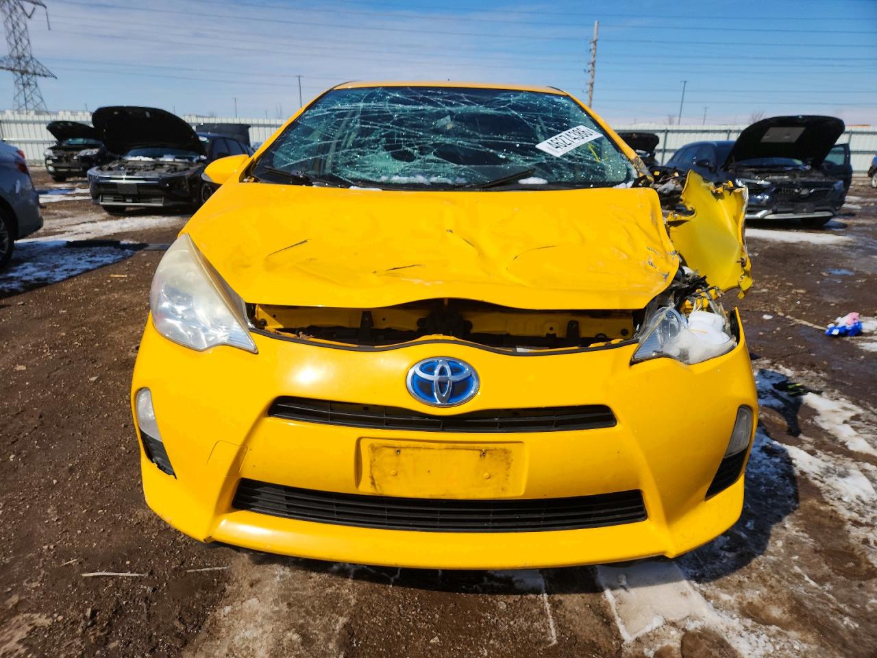 TOYOTA PRIUS C 2014 — 6