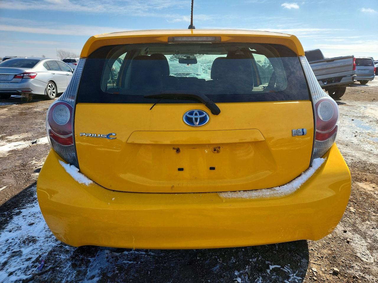 TOYOTA PRIUS C 2014 — 7