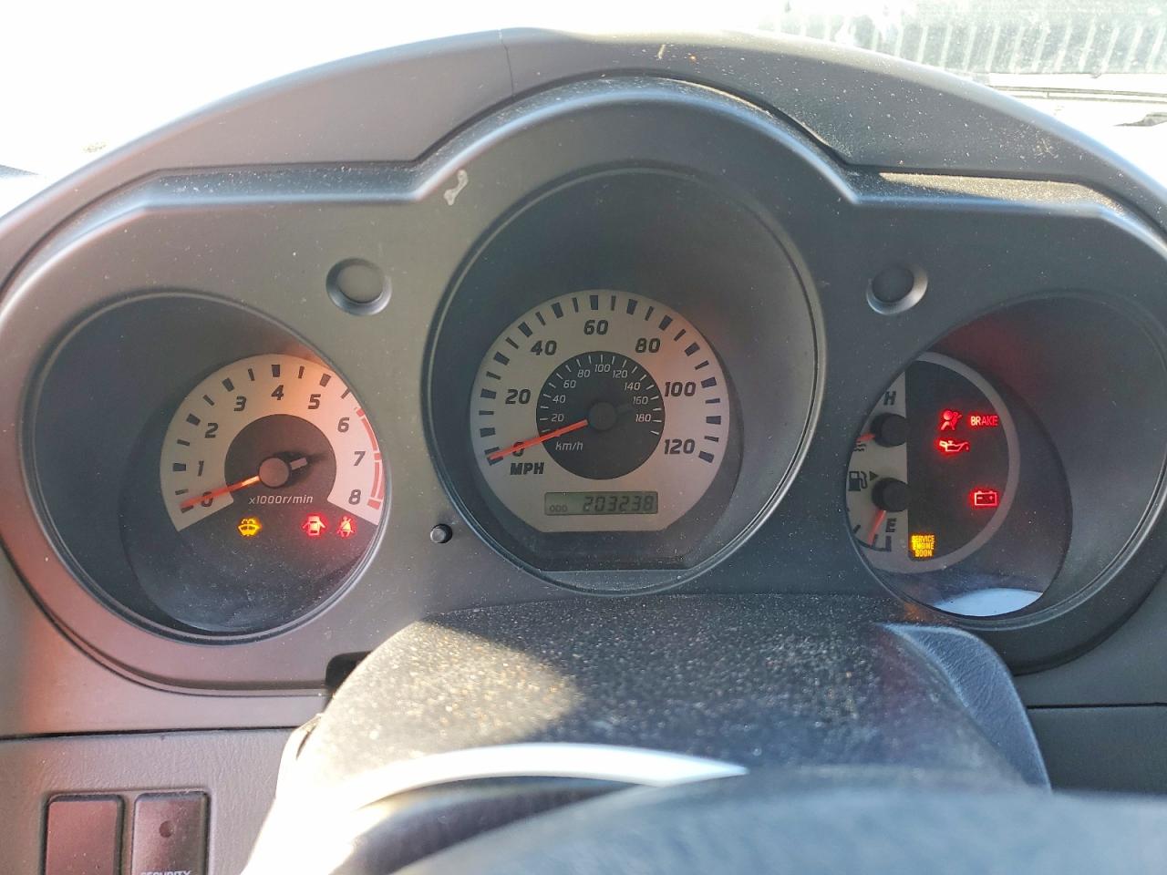 NISSAN XTERRA 2004 — 10