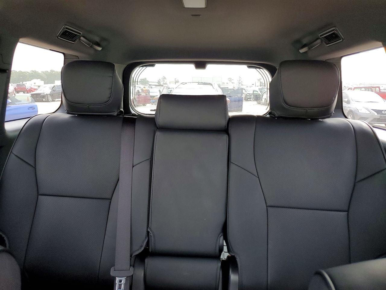 TOYOTA LAND CRUISER 2025 — 11