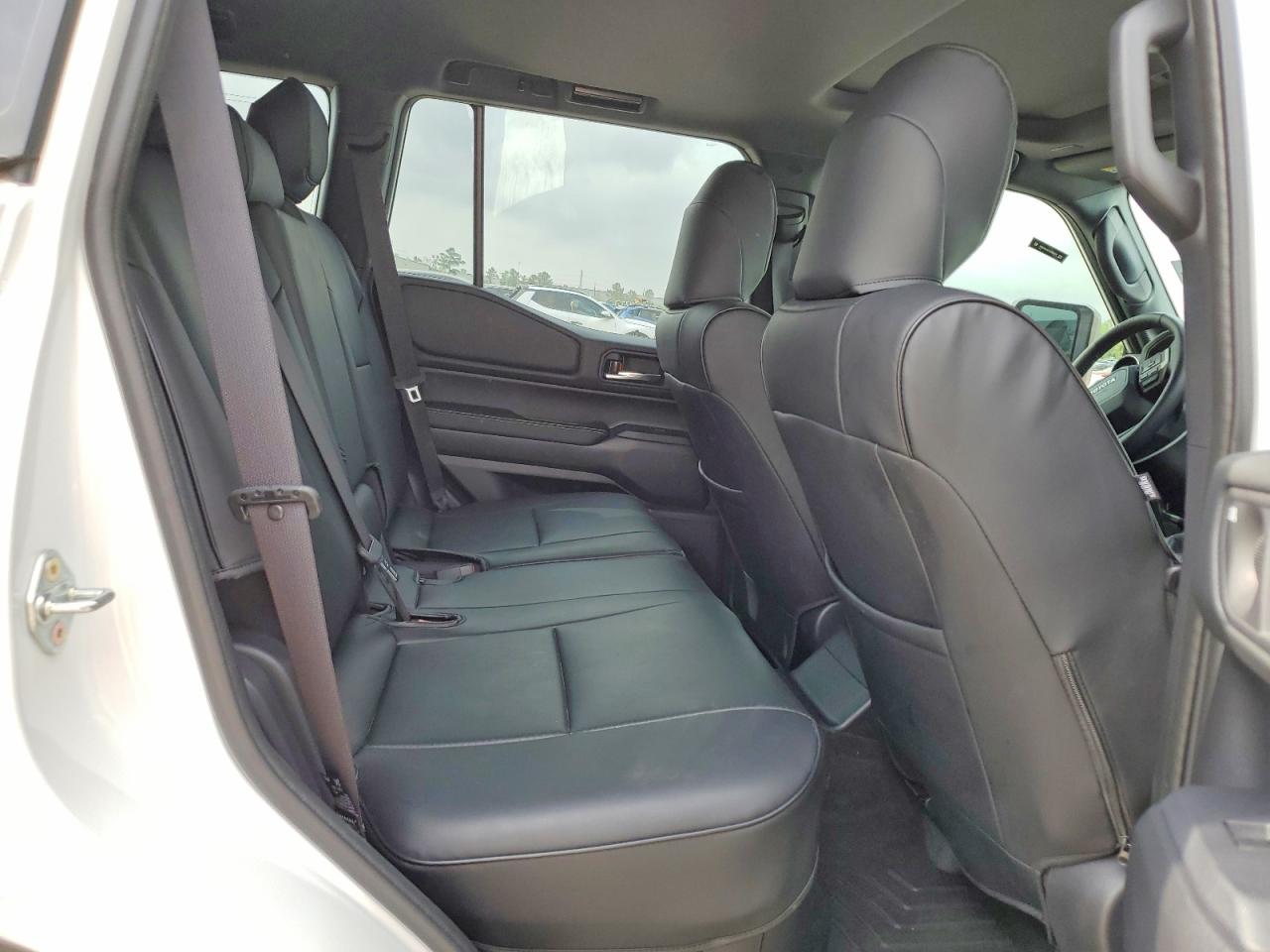TOYOTA LAND CRUISER 2025 — 12