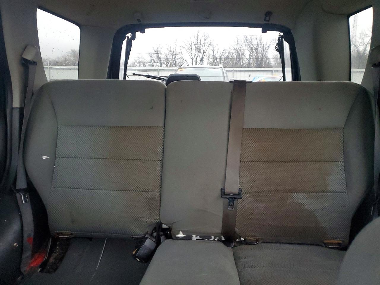 FORD ESCAPE 2005 — 11