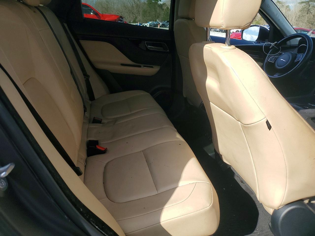 JAGUAR F-PACE 2018 — 12