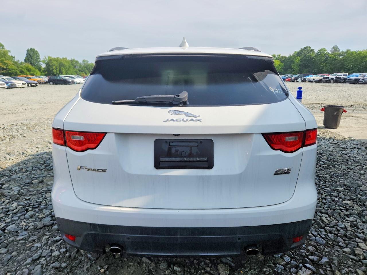JAGUAR F-PACE 2018 — 7