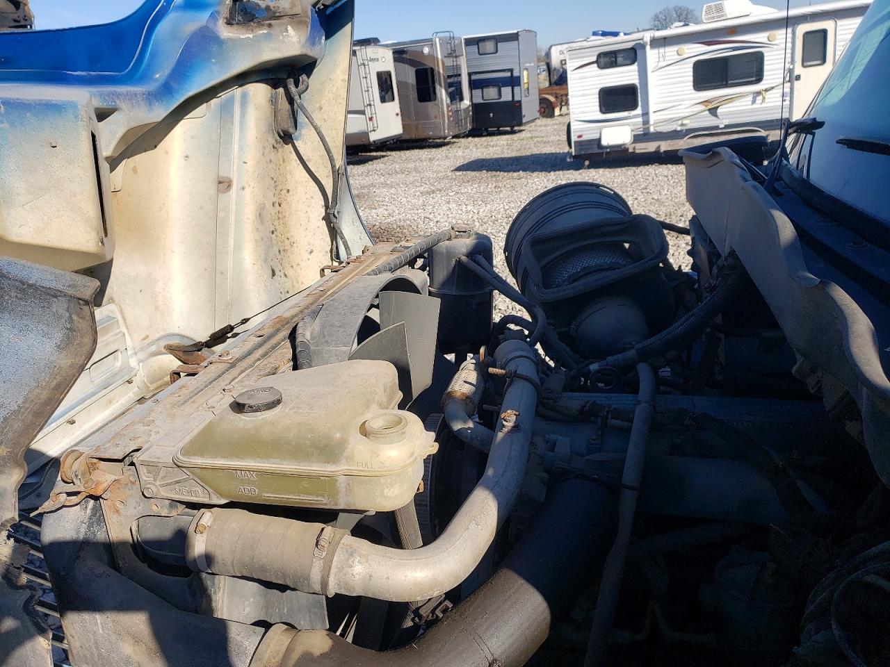 INTERNATIONAL 7000 2005 — 8