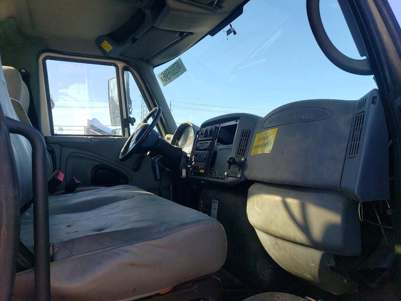 INTERNATIONAL 7000 2005 — 6
