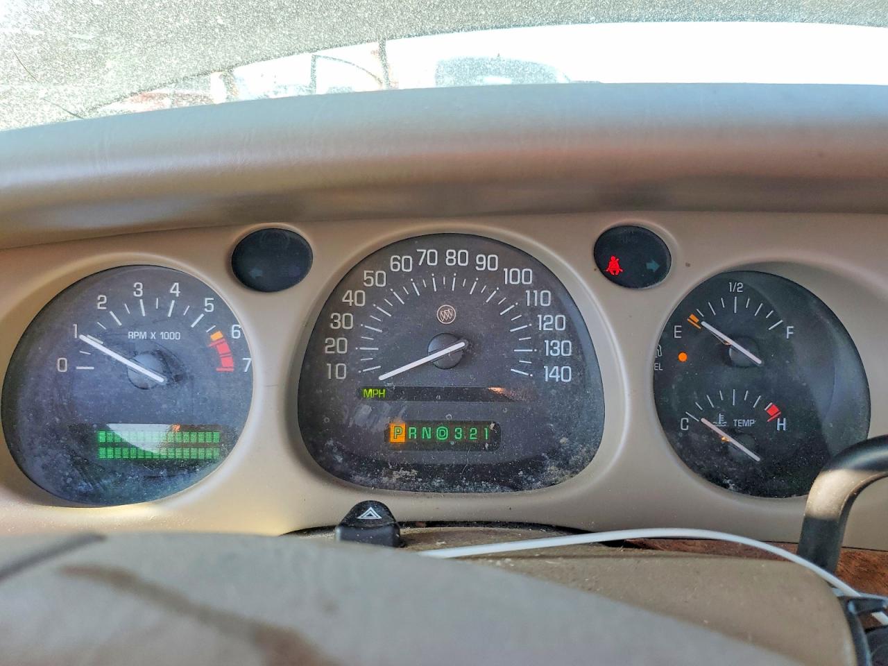 BUICK LESABRE 2001 — 10