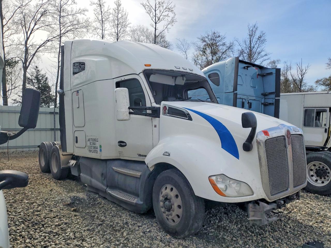 KENWORTH CONSTRUCTION 2016 — 2