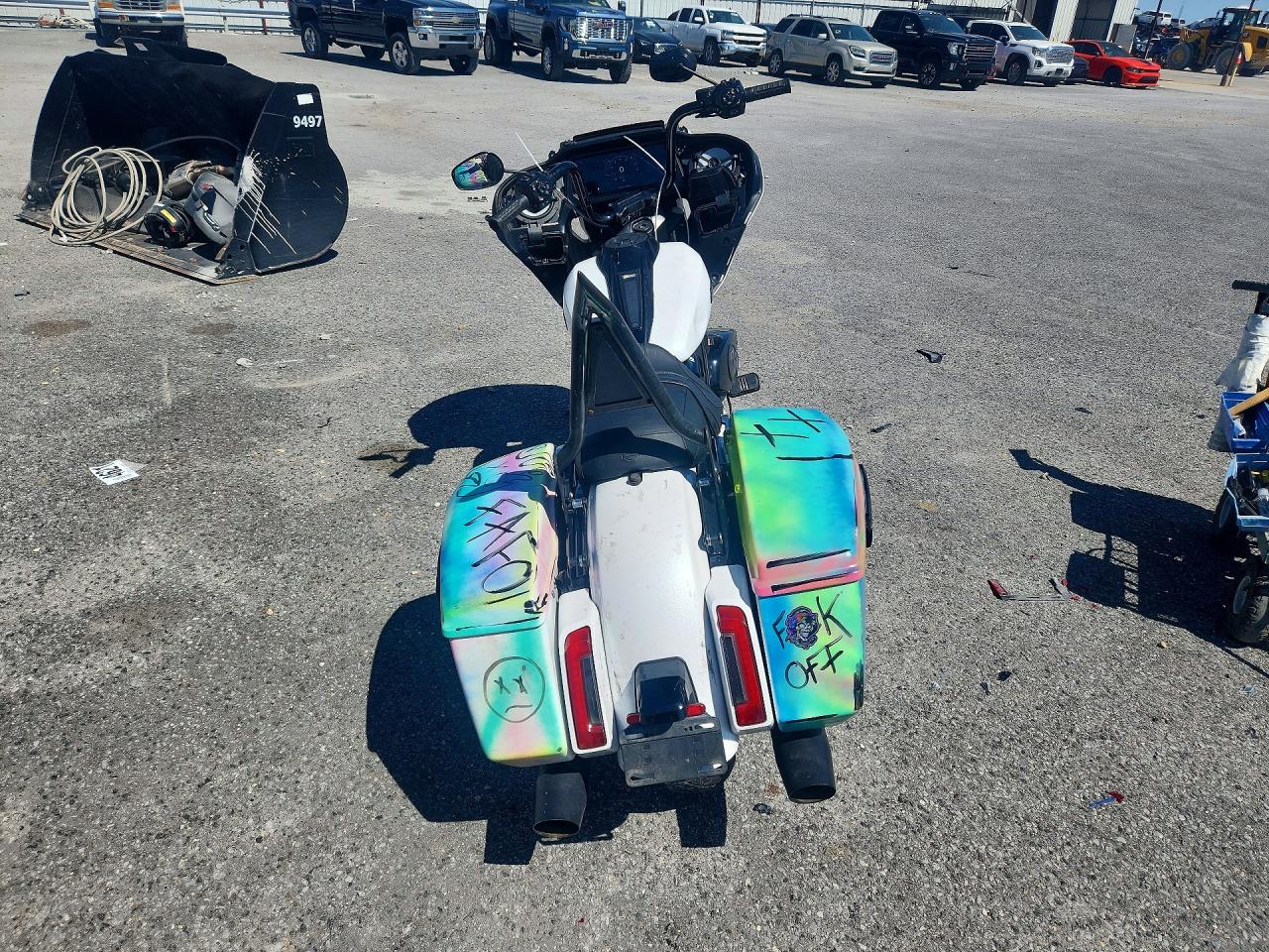 HARLEY DAVIDSON FLTRX 2024 — 5