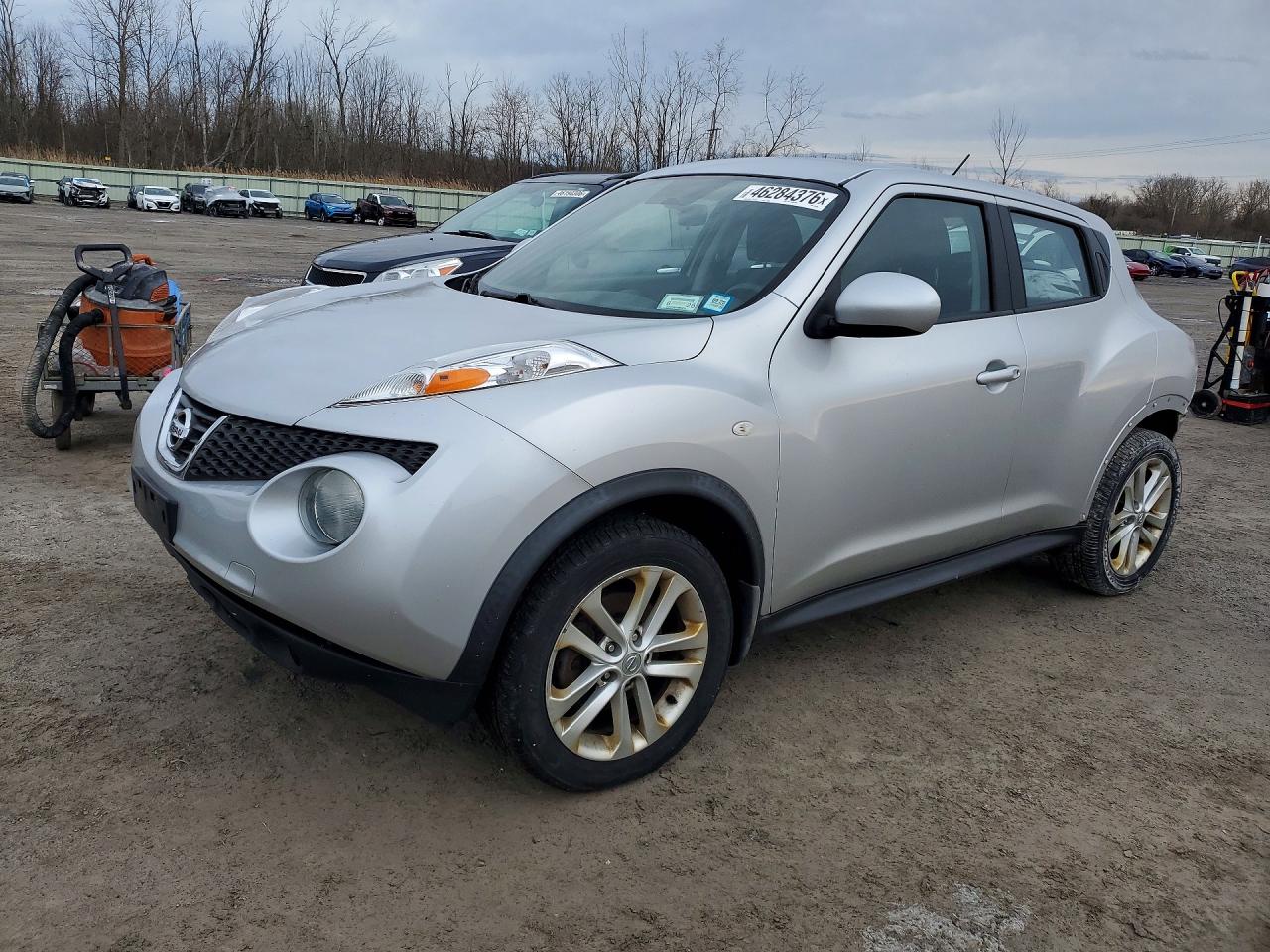 2013 NISSAN JUKE S