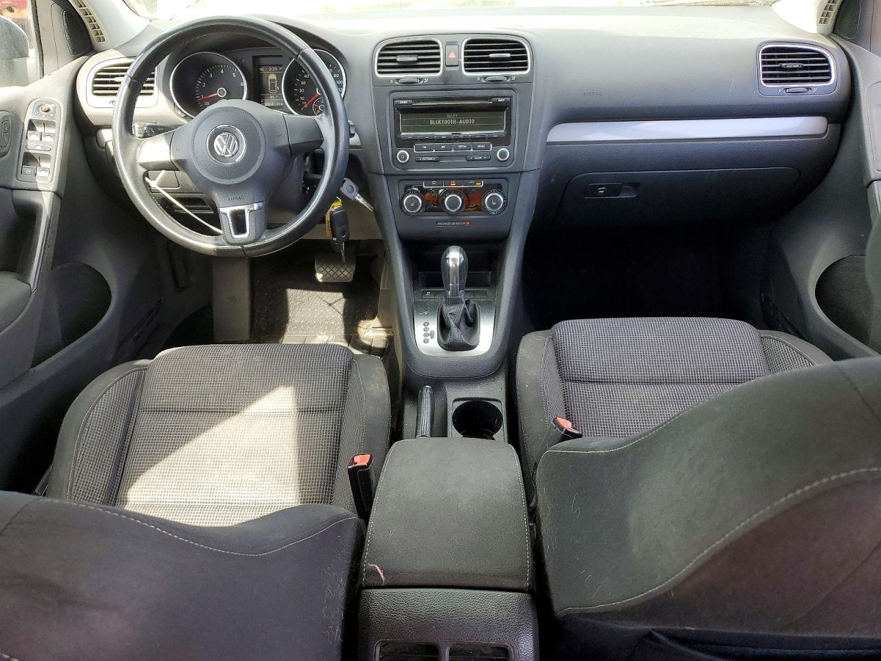 VOLKSWAGEN GOLF 2013 — 9