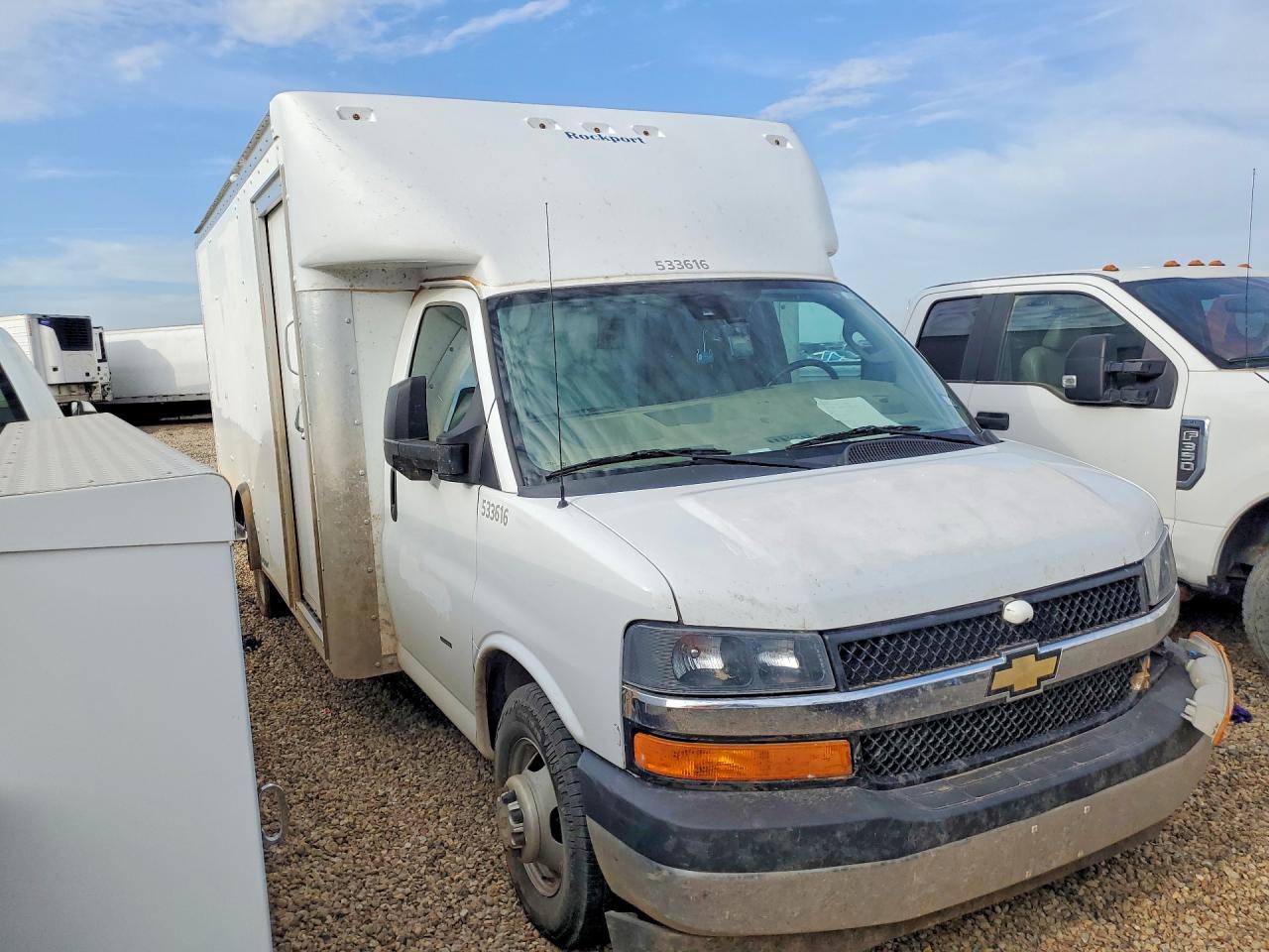 CHEVROLET EXPRESS G3500 2022 — 5