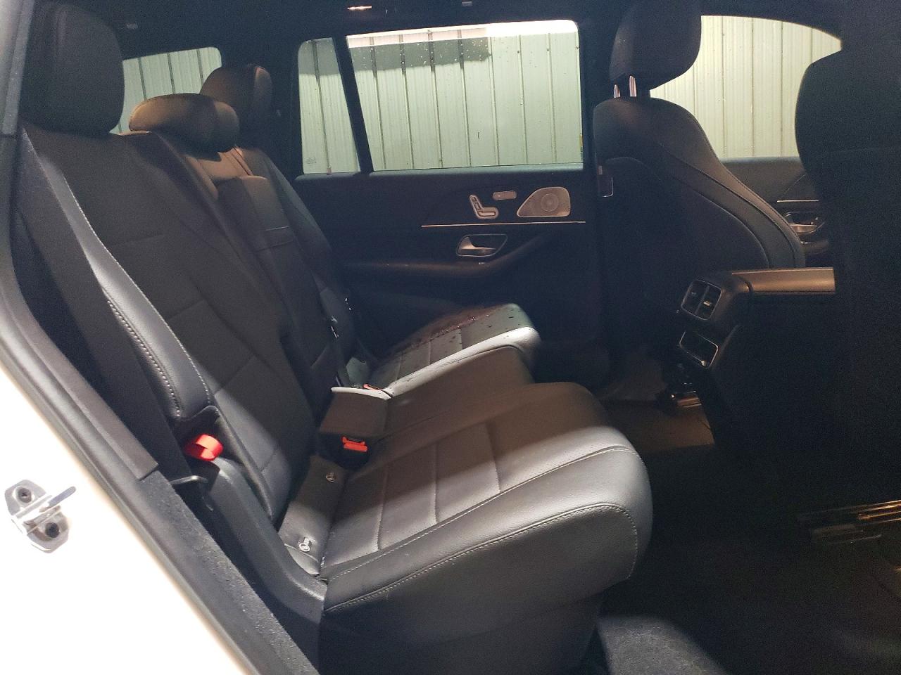 MERCEDES-BENZ GLS 2023 — 12
