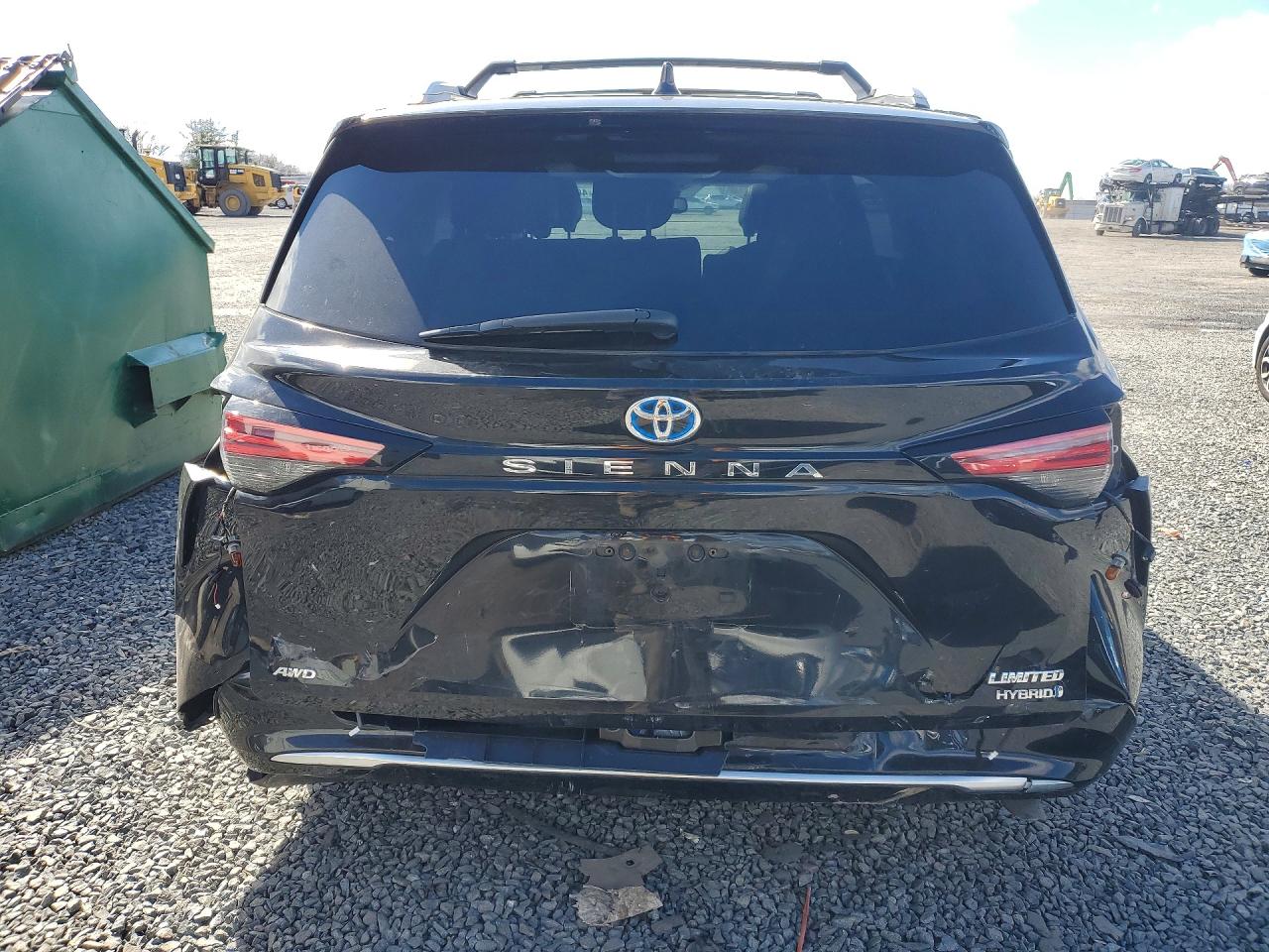 TOYOTA SIENNA 2022 — 7