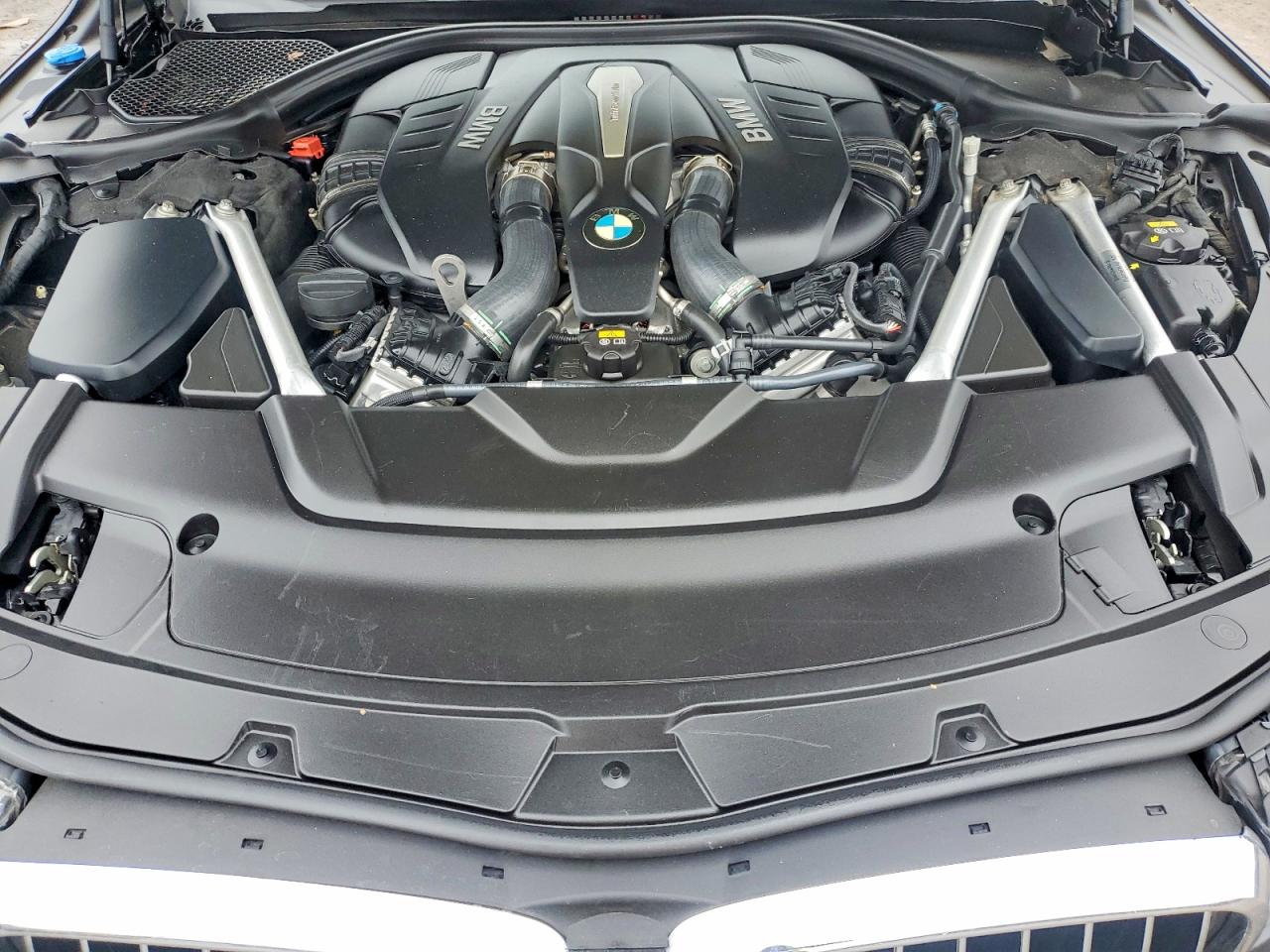 BMW MOTORRAD 750 2019 — 12