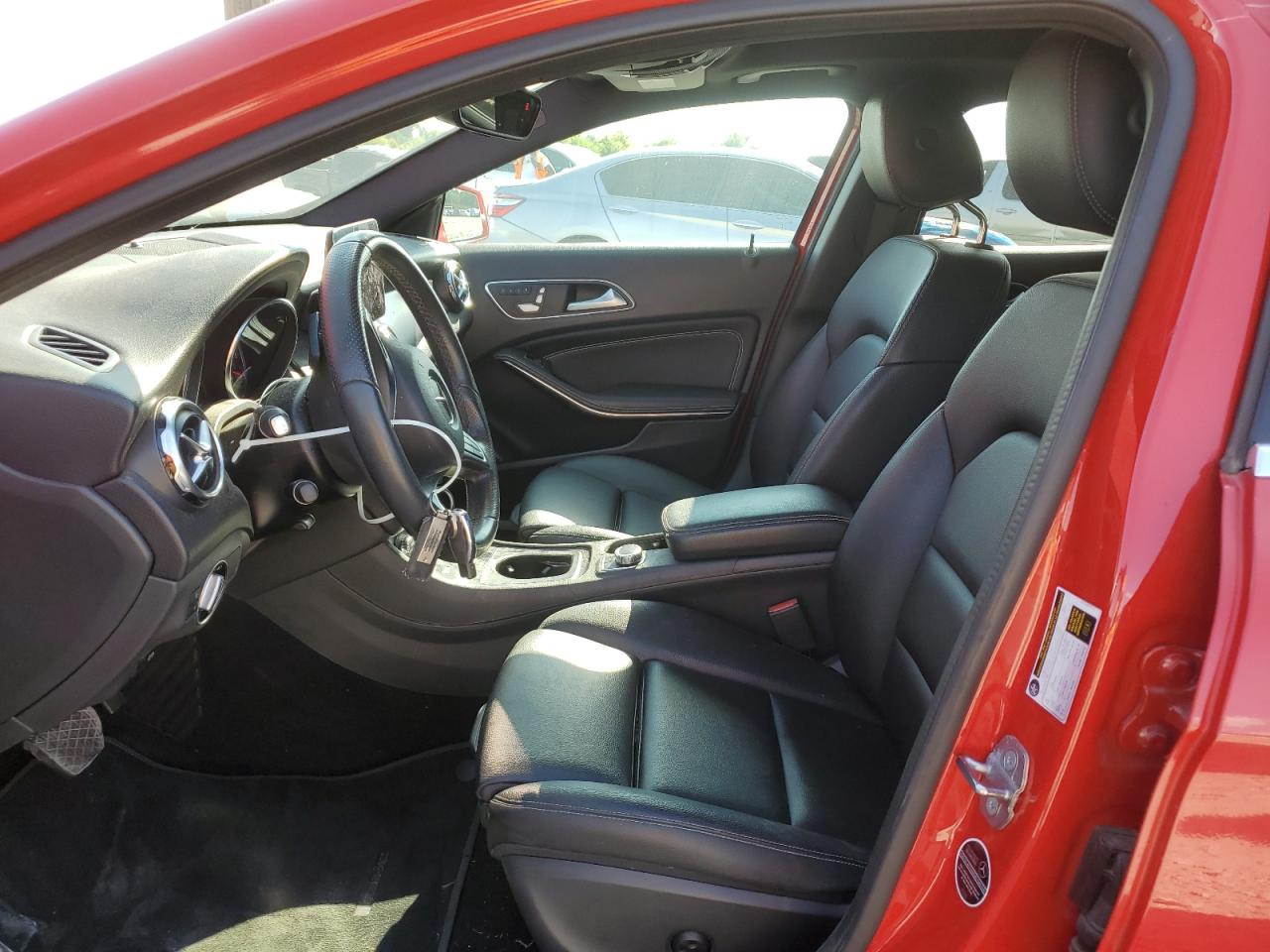 MERCEDES-BENZ GLA 2020 — 8