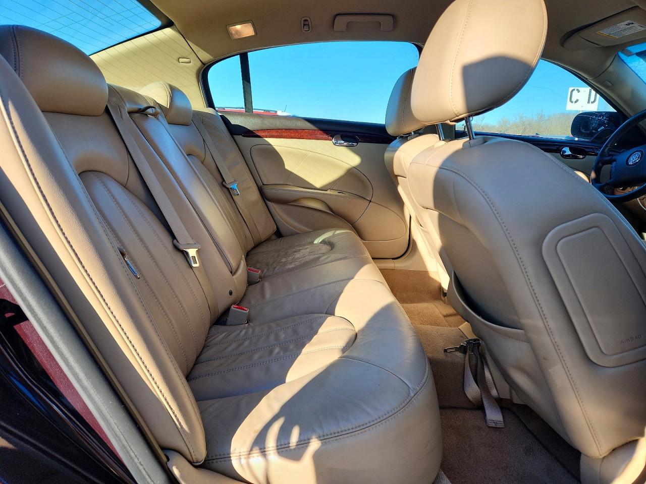 BUICK LUCERNE 2009 — 11
