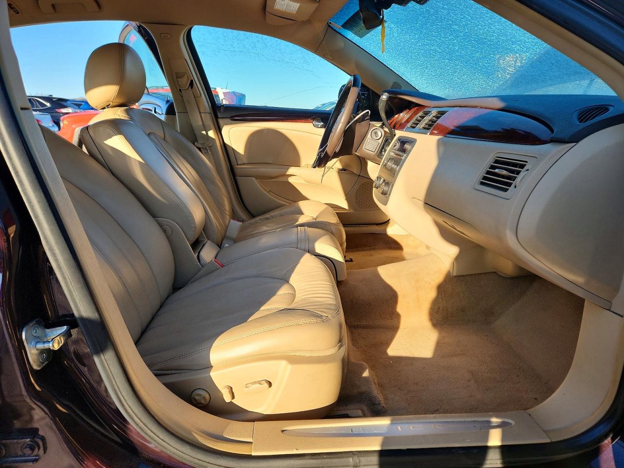 BUICK LUCERNE 2009 — 8