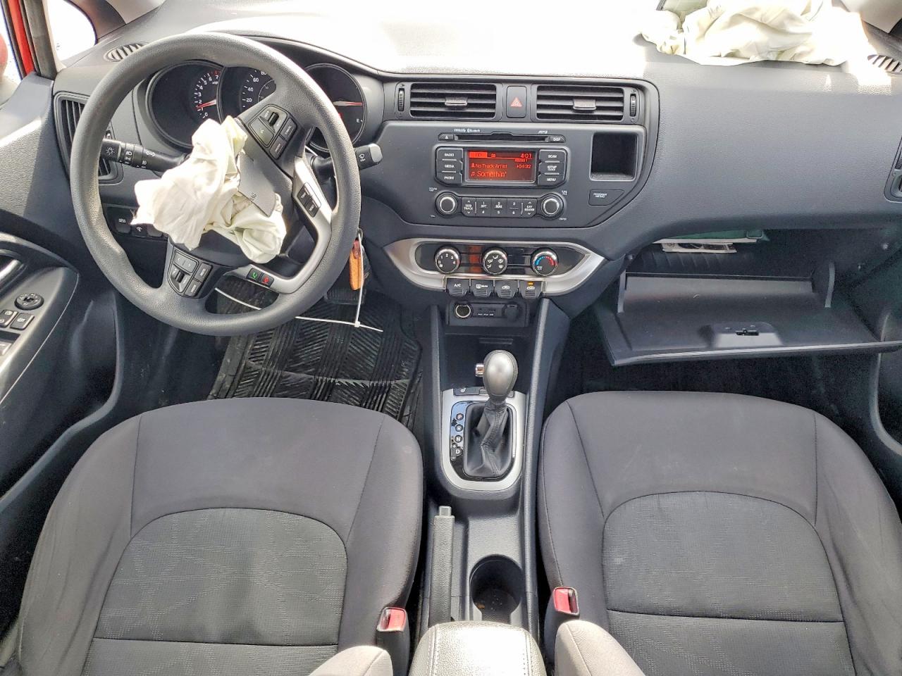 KIA RIO 2013 — 9