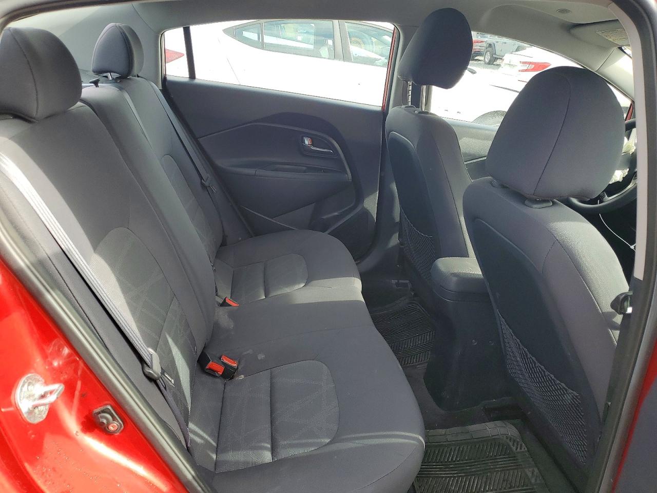 KIA RIO 2013 — 11