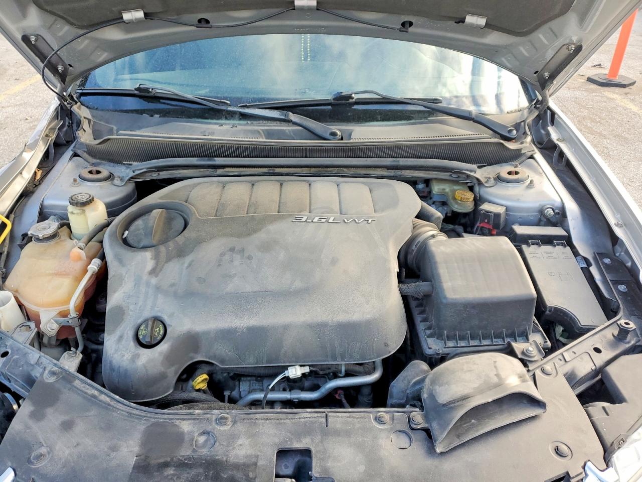 DODGE AVENGER 2014 — 12